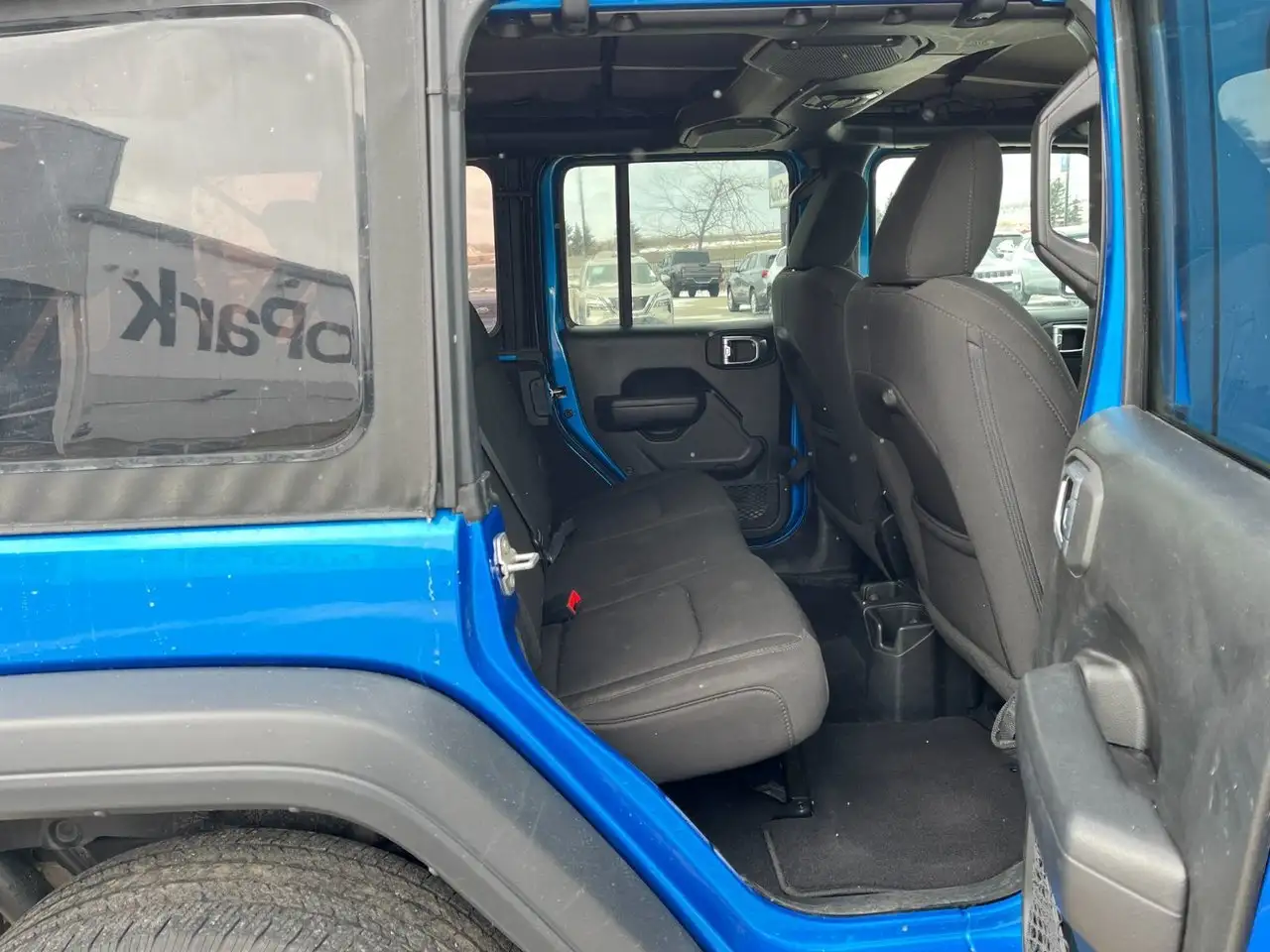 Jeep Wrangler снимка Jeep Wrangler