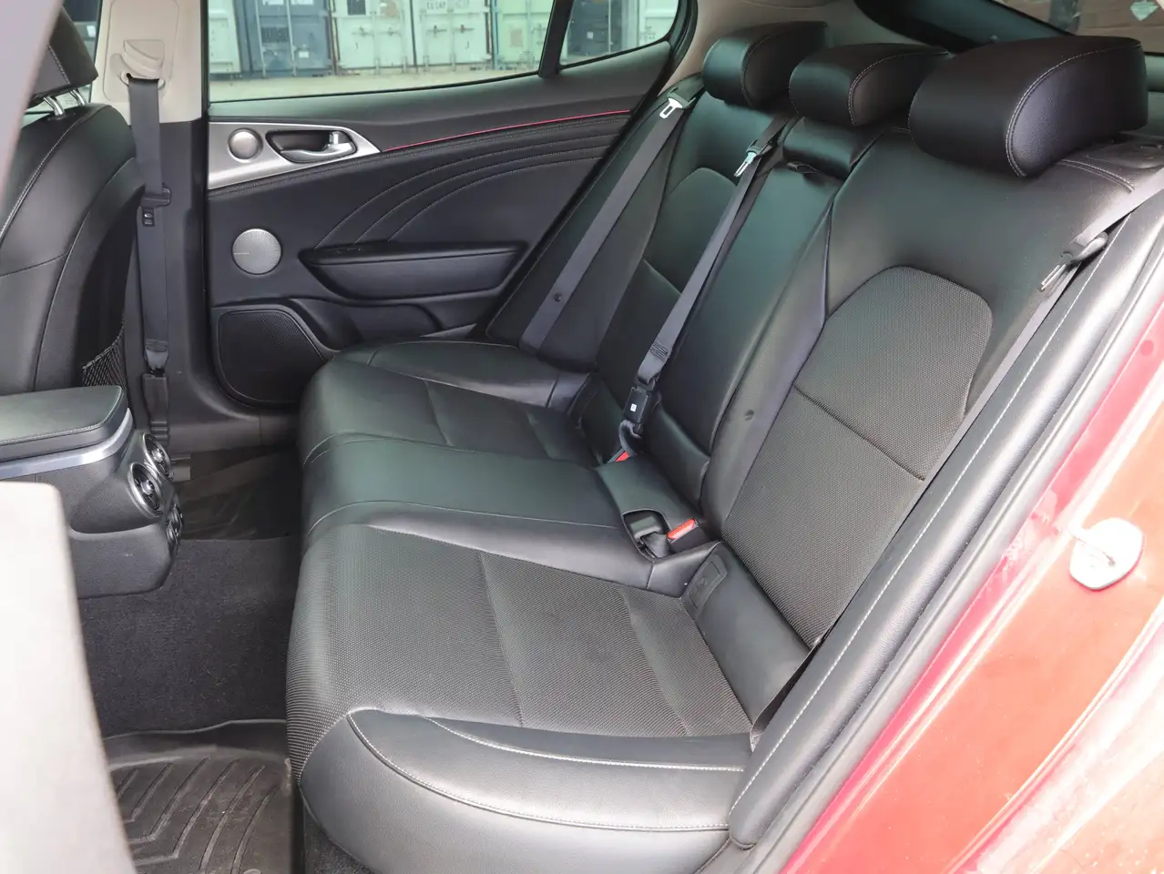 Kia Stinger fotografie Kia Stinger