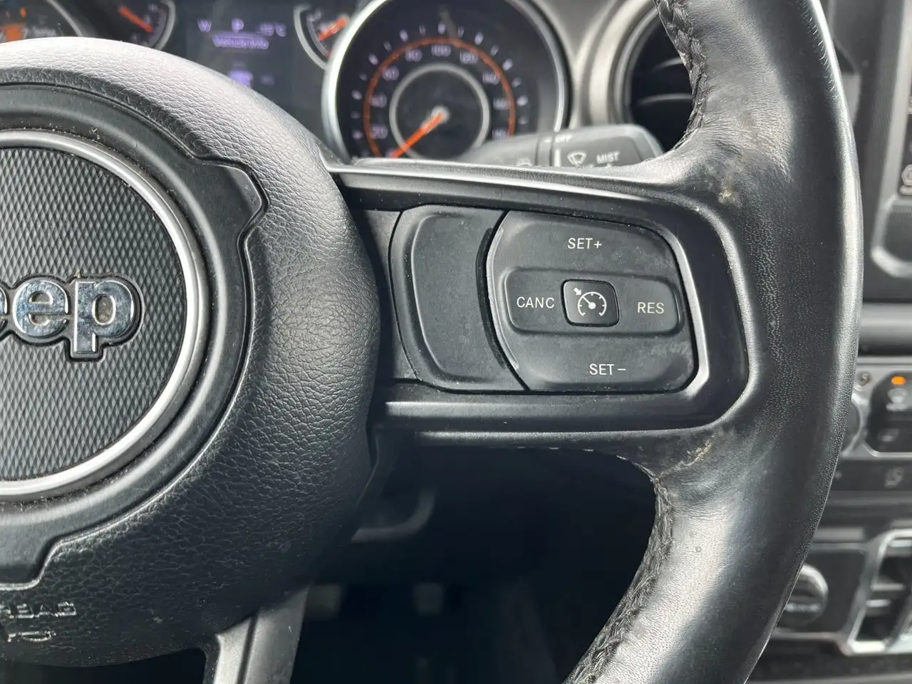 Jeep Wrangler снимка Jeep Wrangler