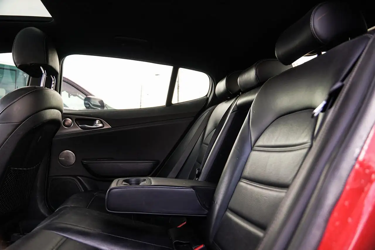 Kia Stinger photo Kia Stinger