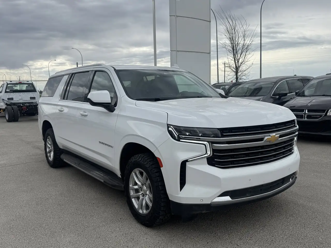 Chevrolet Suburban снимка Chevrolet Suburban