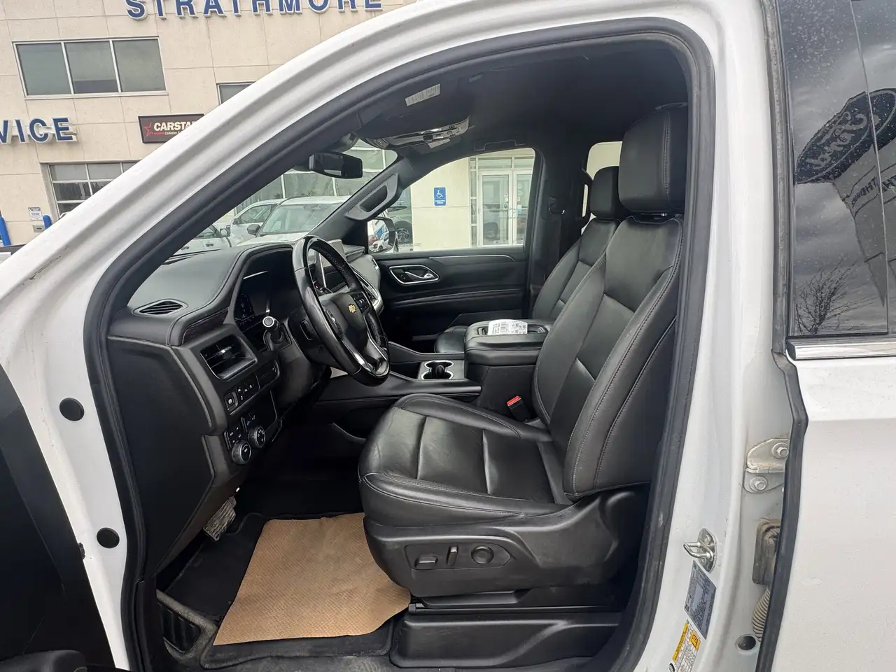 Chevrolet Suburban снимка Chevrolet Suburban