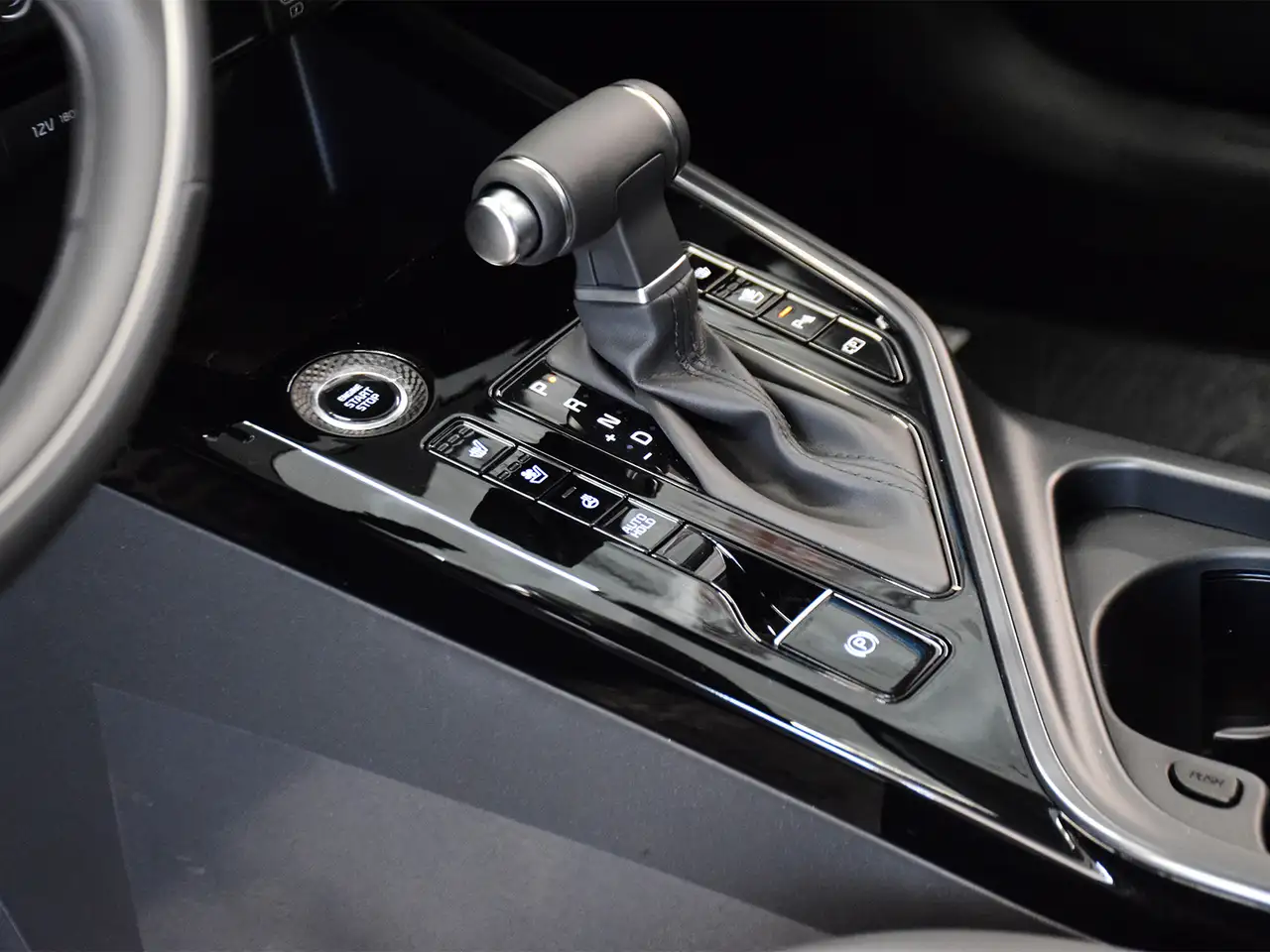 Kia Niro снимка Kia Niro
