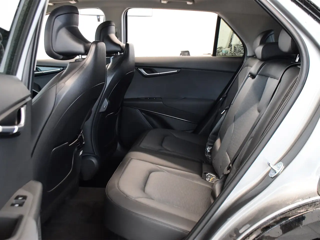 Kia Niro снимка Kia Niro