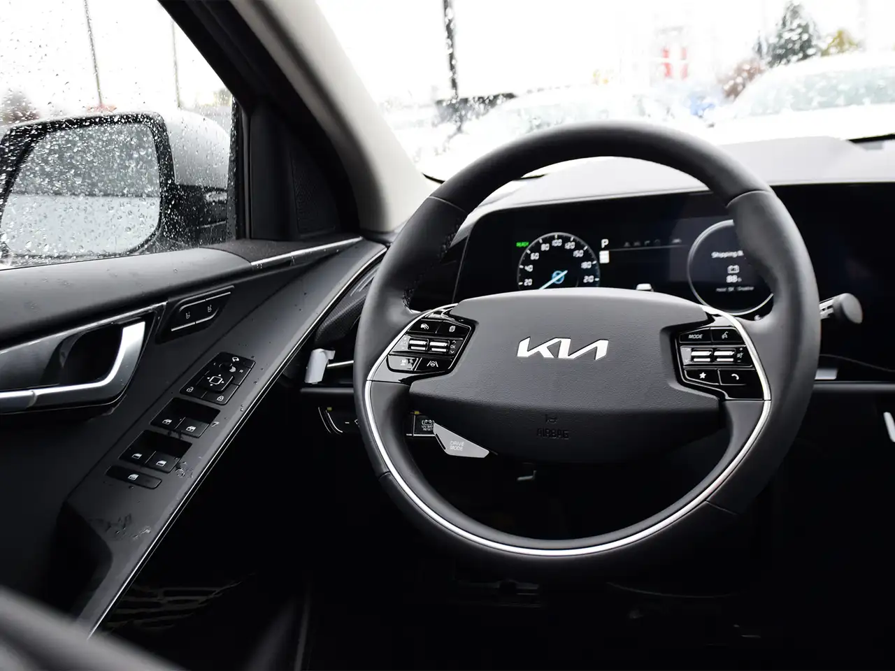 Kia Niro снимка Kia Niro