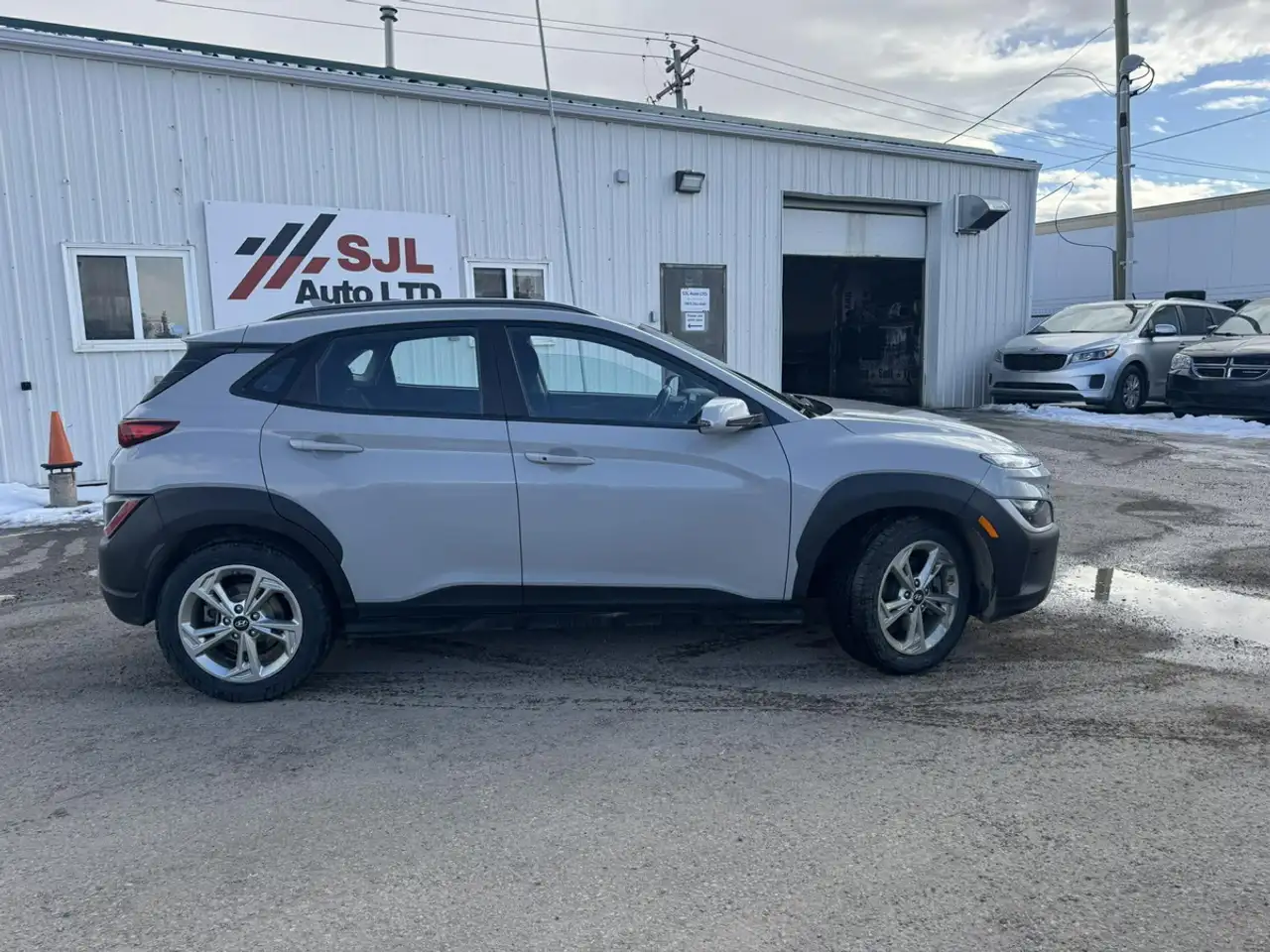 Hyundai KONA снимка Hyundai KONA