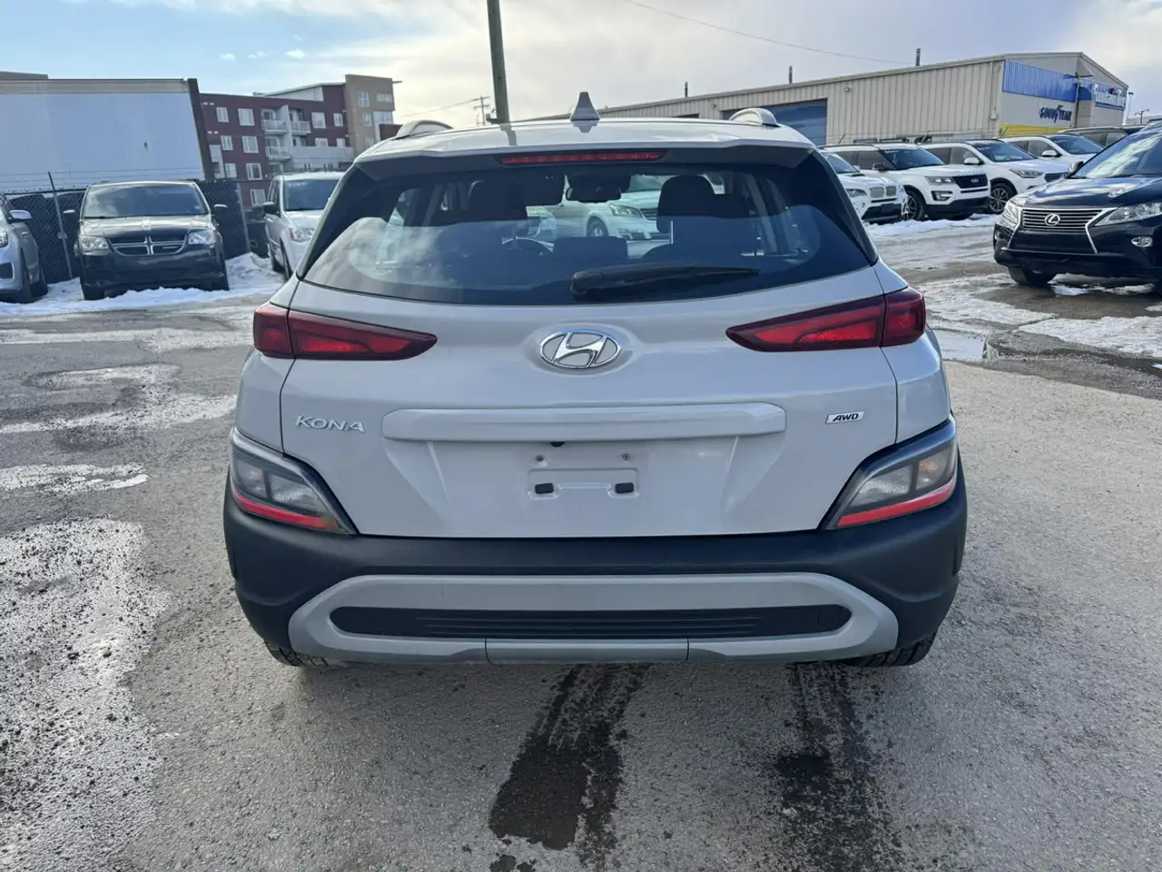 Hyundai KONA снимка Hyundai KONA