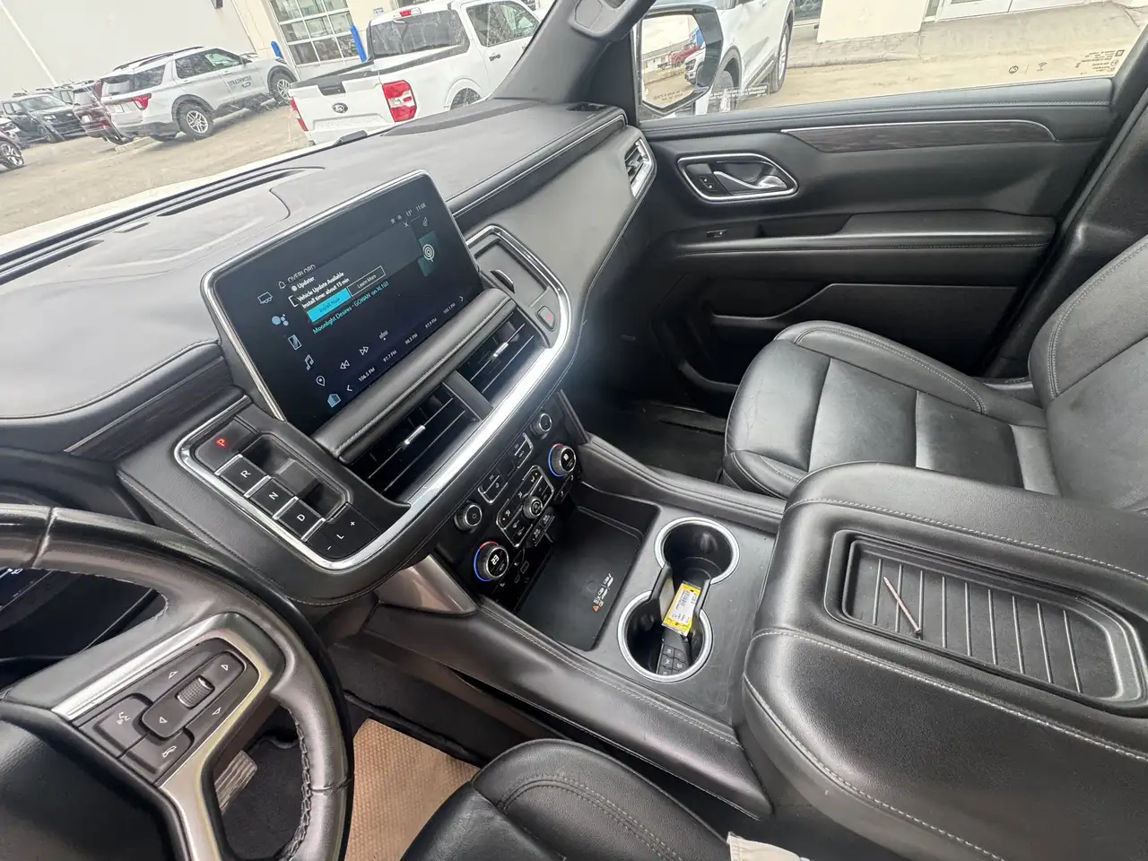 Chevrolet Suburban снимка Chevrolet Suburban