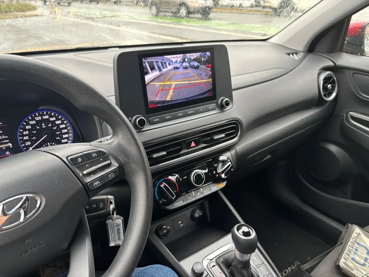 Hyundai KONA снимка Hyundai KONA