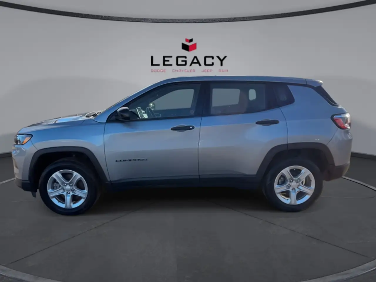 Jeep Compass photo Jeep Compass