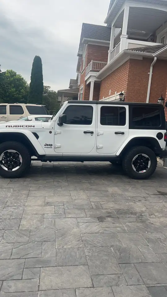Jeep Wrangler снимка Jeep Wrangler