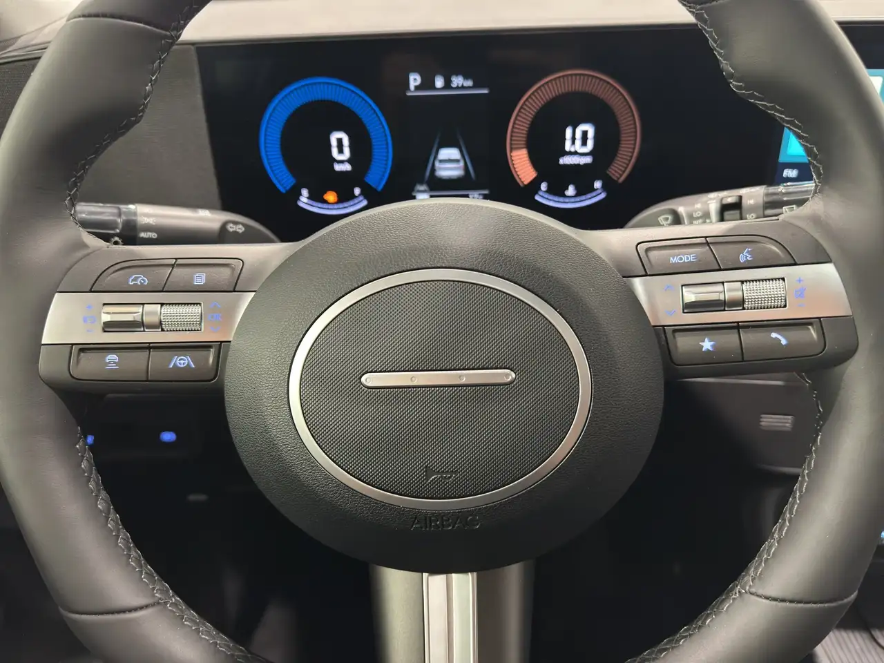 Hyundai KONA снимка Hyundai KONA