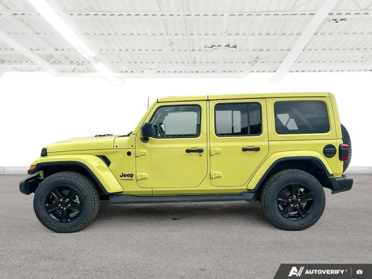 Jeep Wrangler снимка Jeep Wrangler
