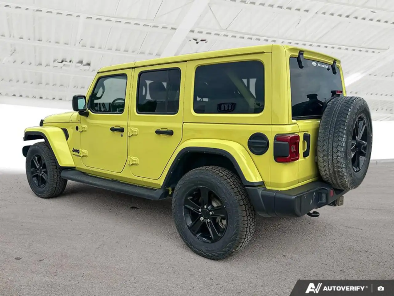 Jeep Wrangler снимка Jeep Wrangler