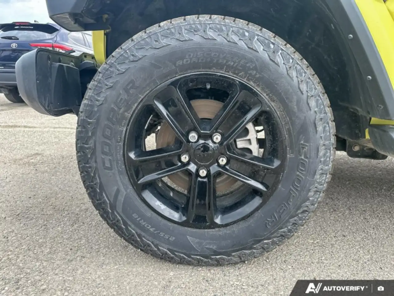 Jeep Wrangler снимка Jeep Wrangler