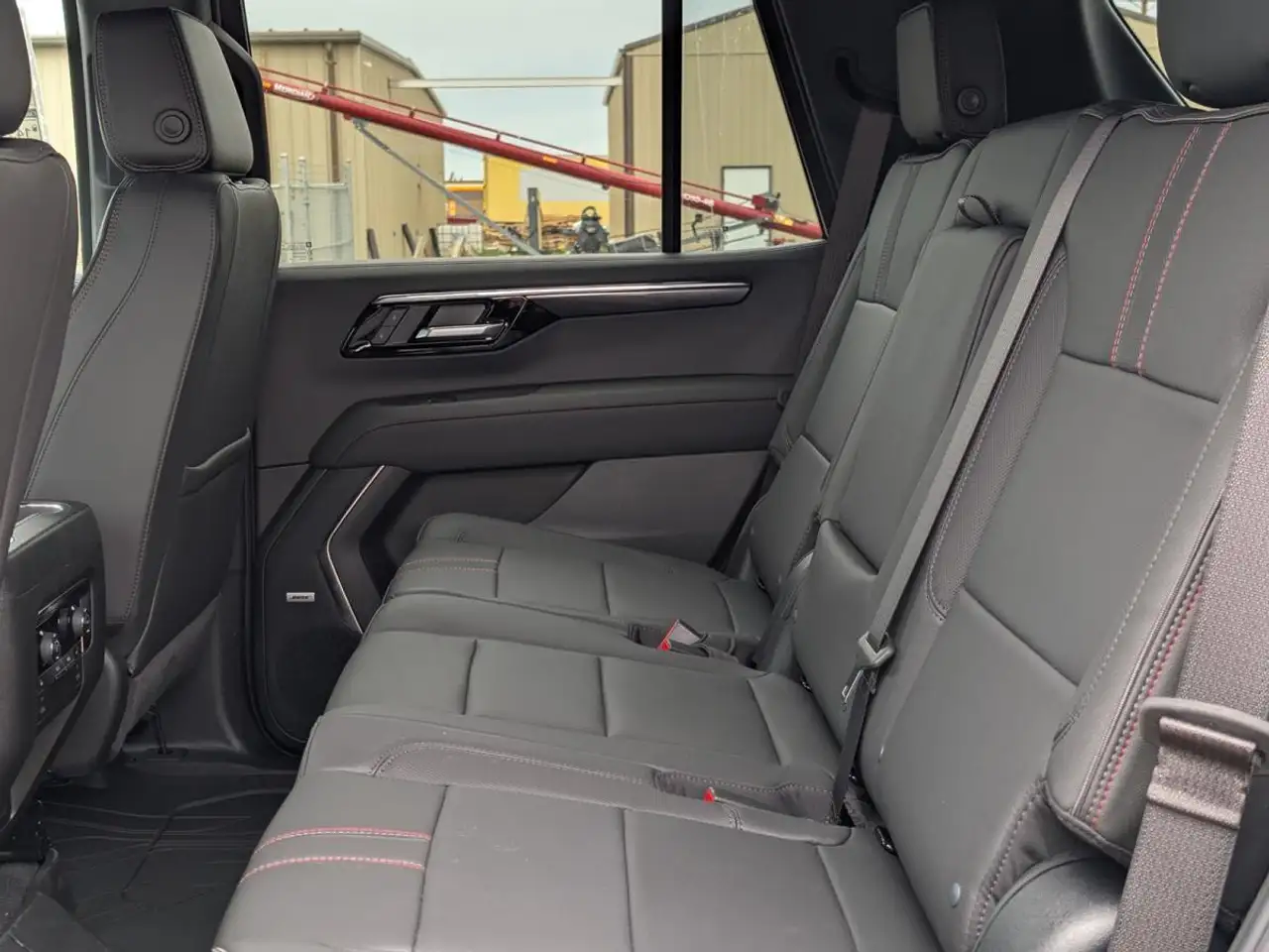 Chevrolet Tahoe снимка Chevrolet Tahoe