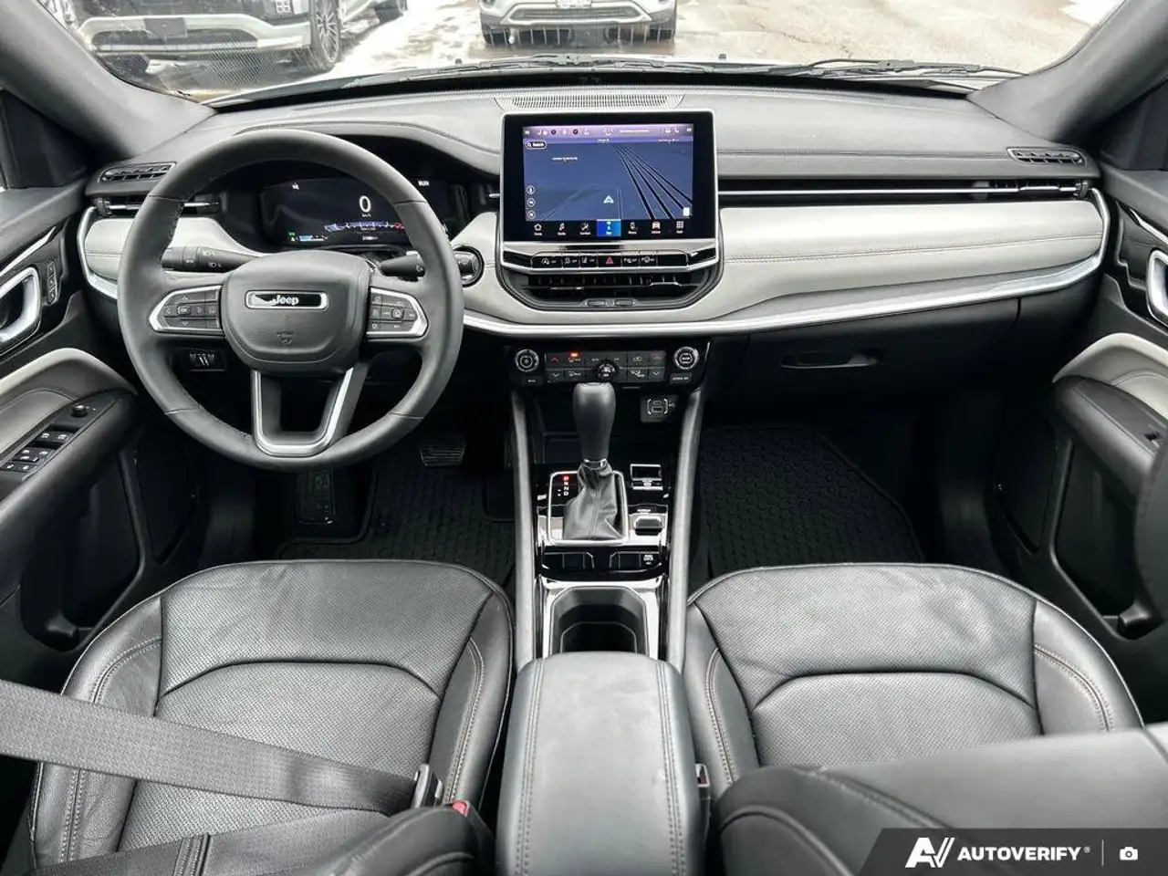 Jeep Compass снимка Jeep Compass