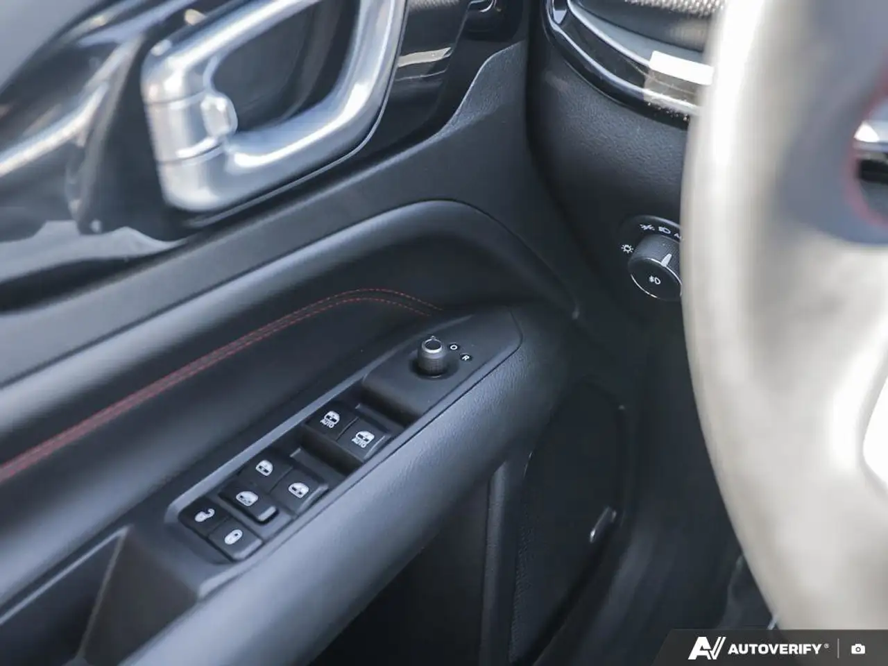 Jeep Compass photo Jeep Compass
