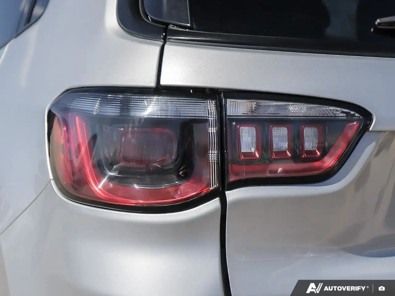 Jeep Compass photo Jeep Compass