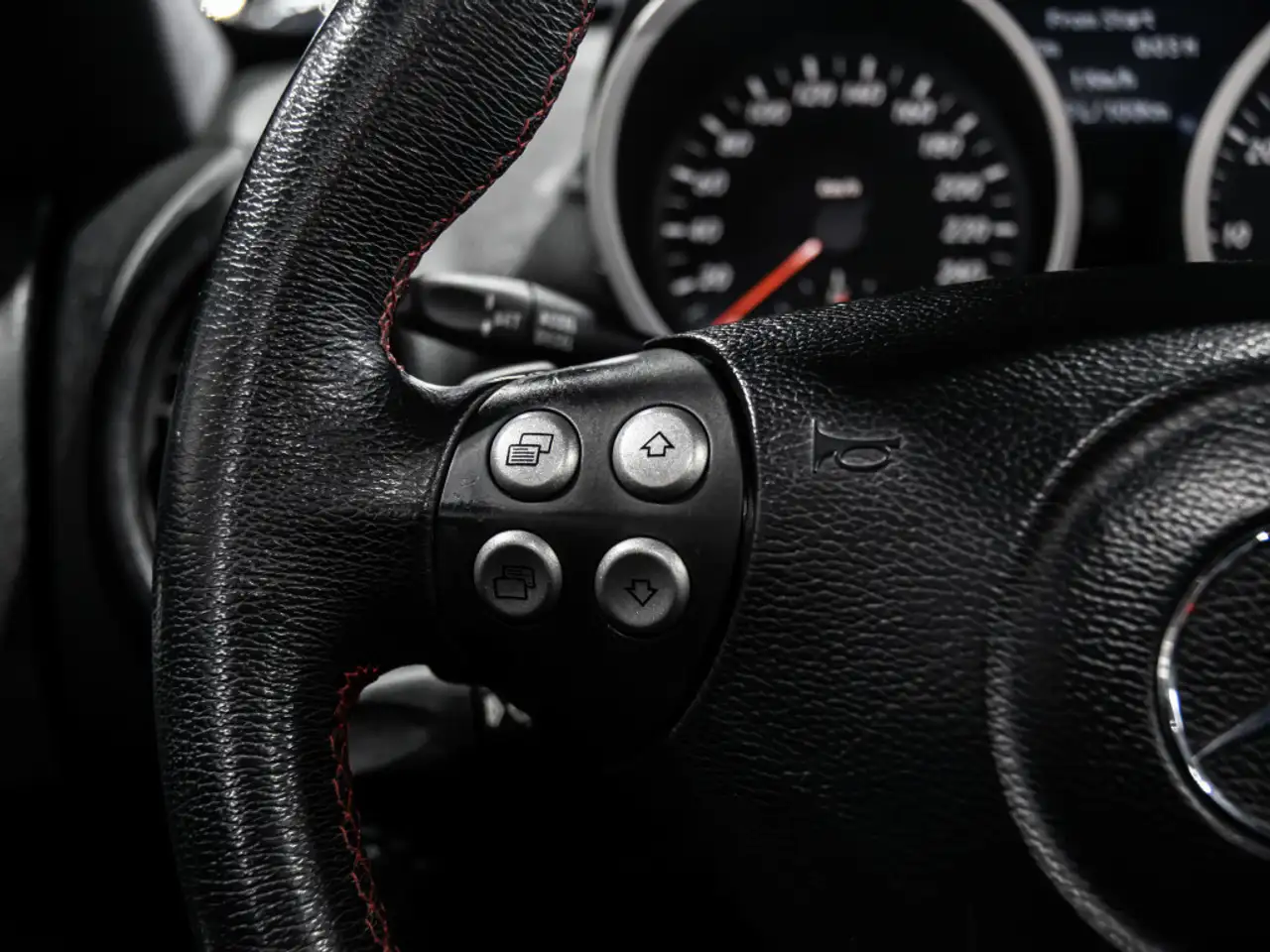 Mercedes-Benz SLK photo Mercedes-Benz SLK