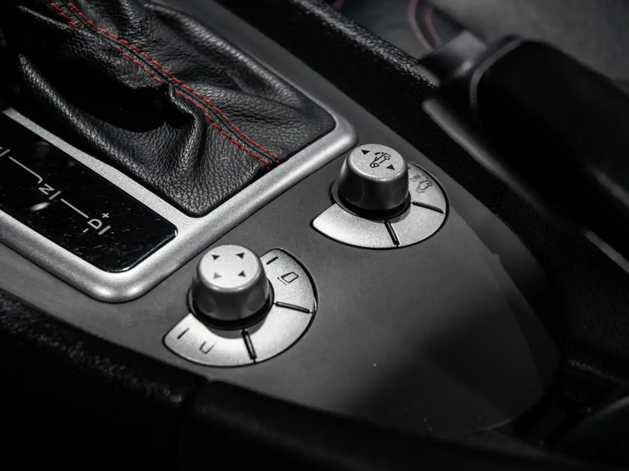Mercedes-Benz SLK photo Mercedes-Benz SLK