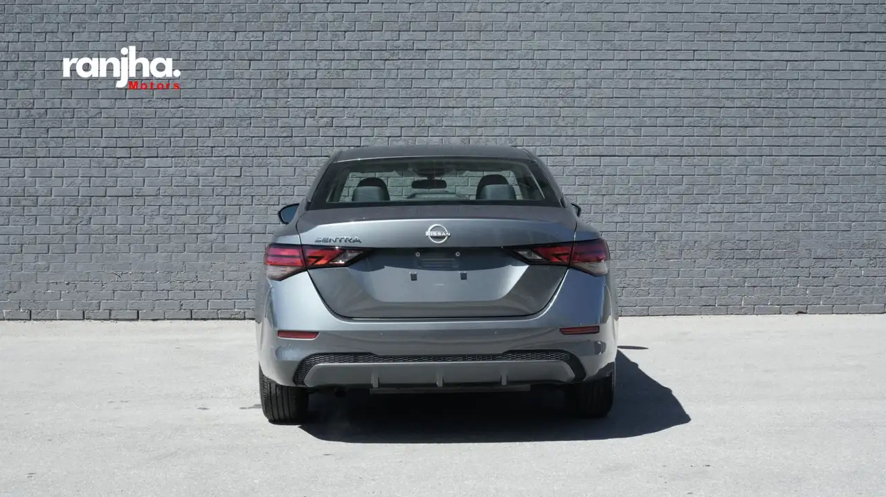 Nissan Sentra снимка Nissan Sentra