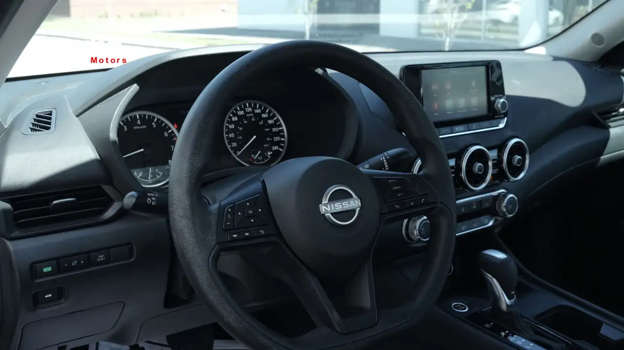 Nissan Sentra снимка Nissan Sentra