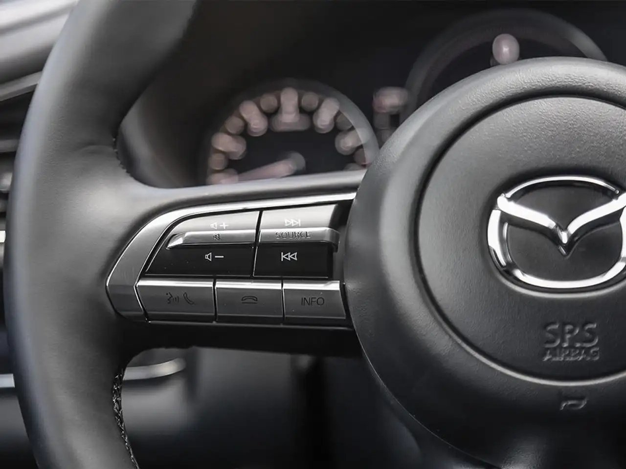 Mazda CX-30 photo Mazda CX-30