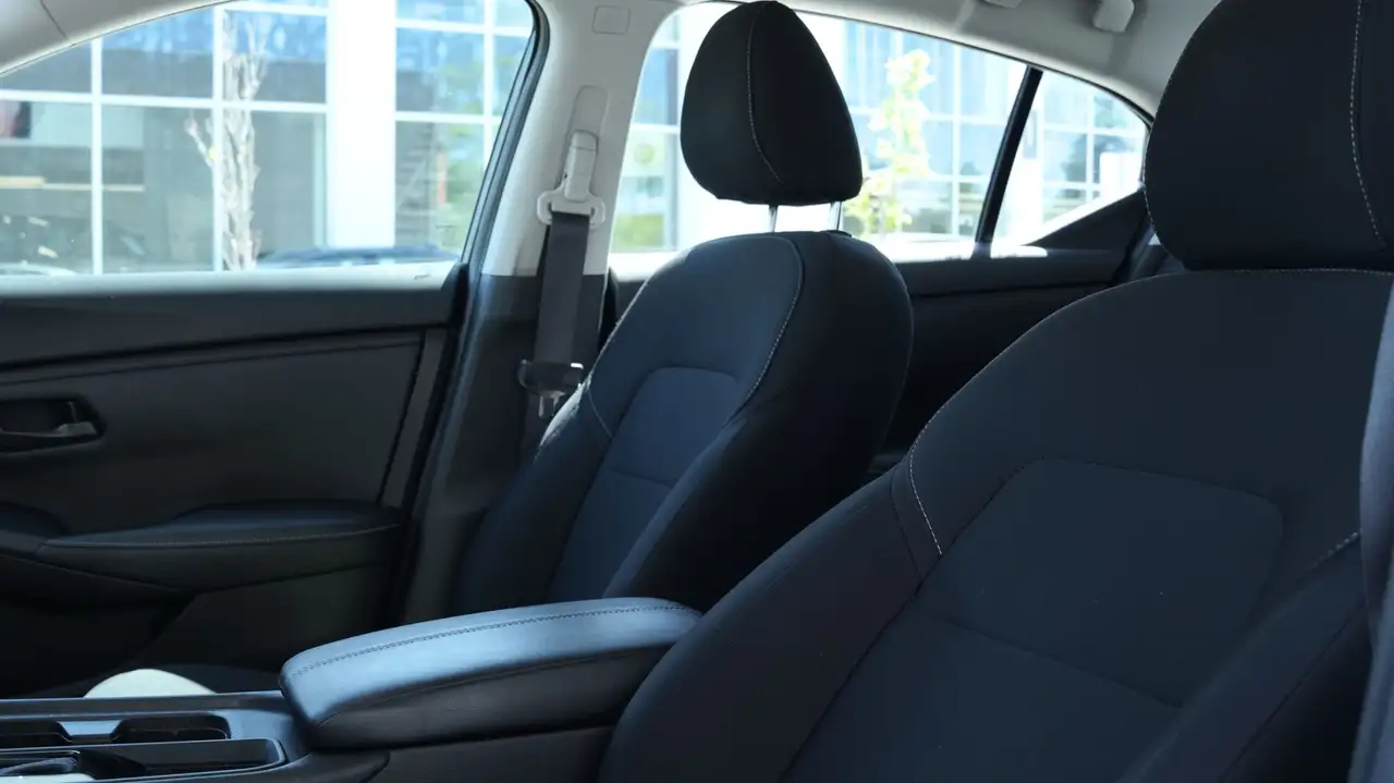 Nissan Sentra снимка Nissan Sentra