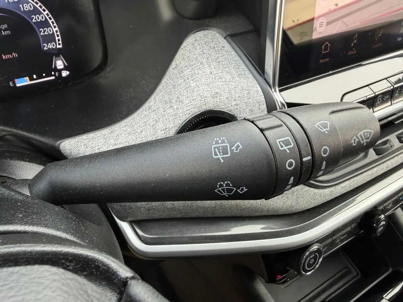 Jeep Compass photo Jeep Compass