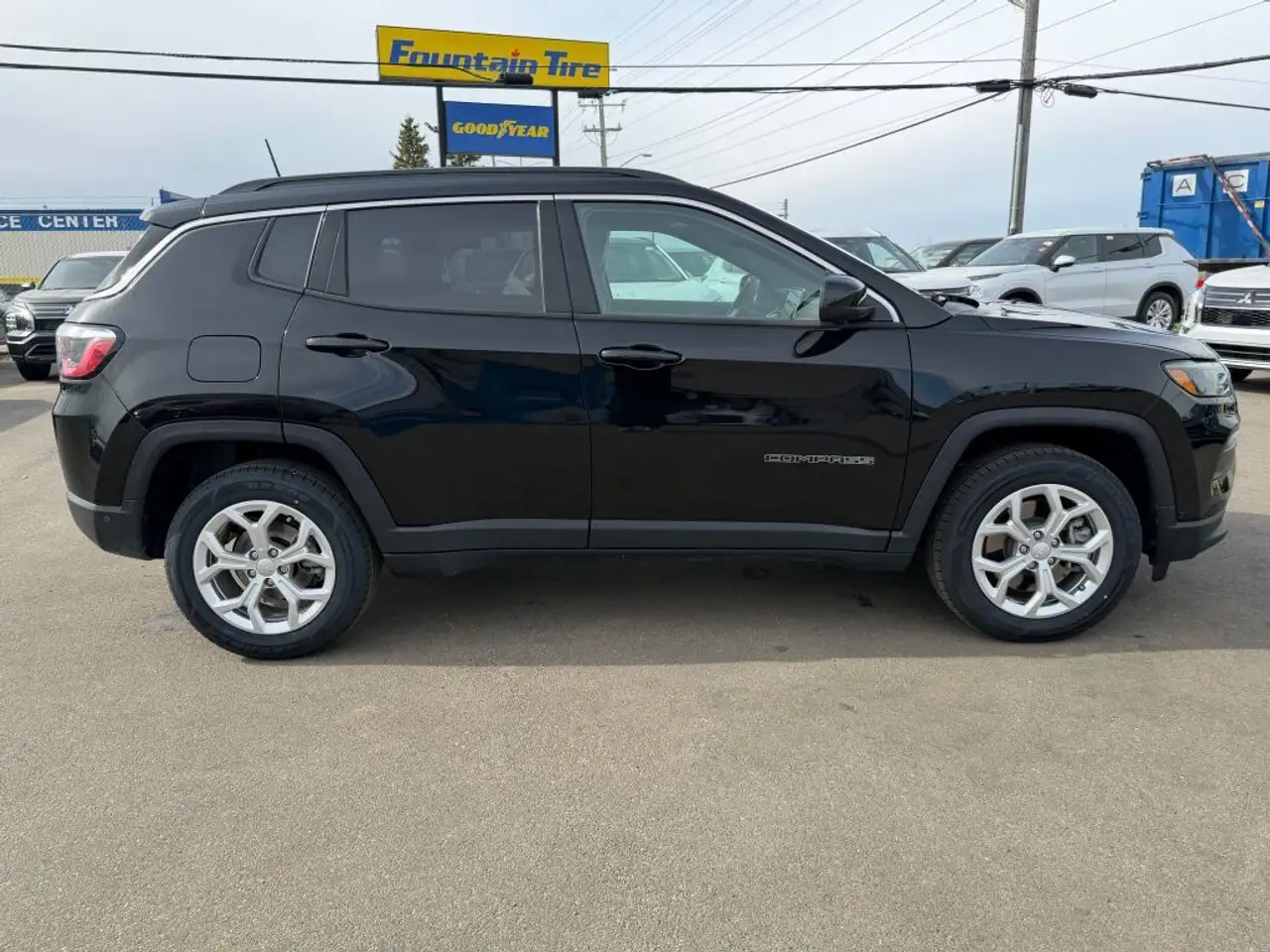 Jeep Compass photo Jeep Compass