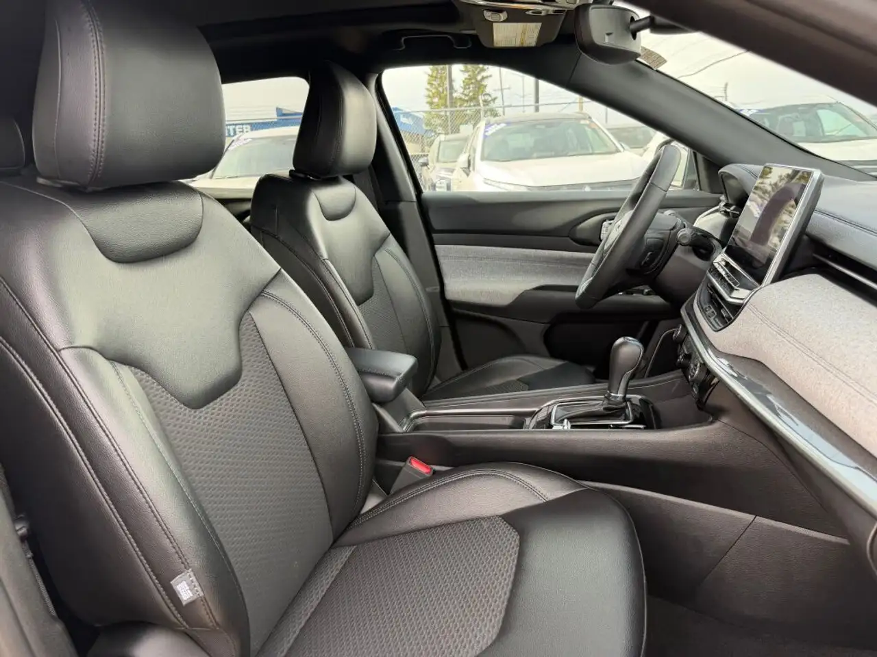 Jeep Compass photo Jeep Compass