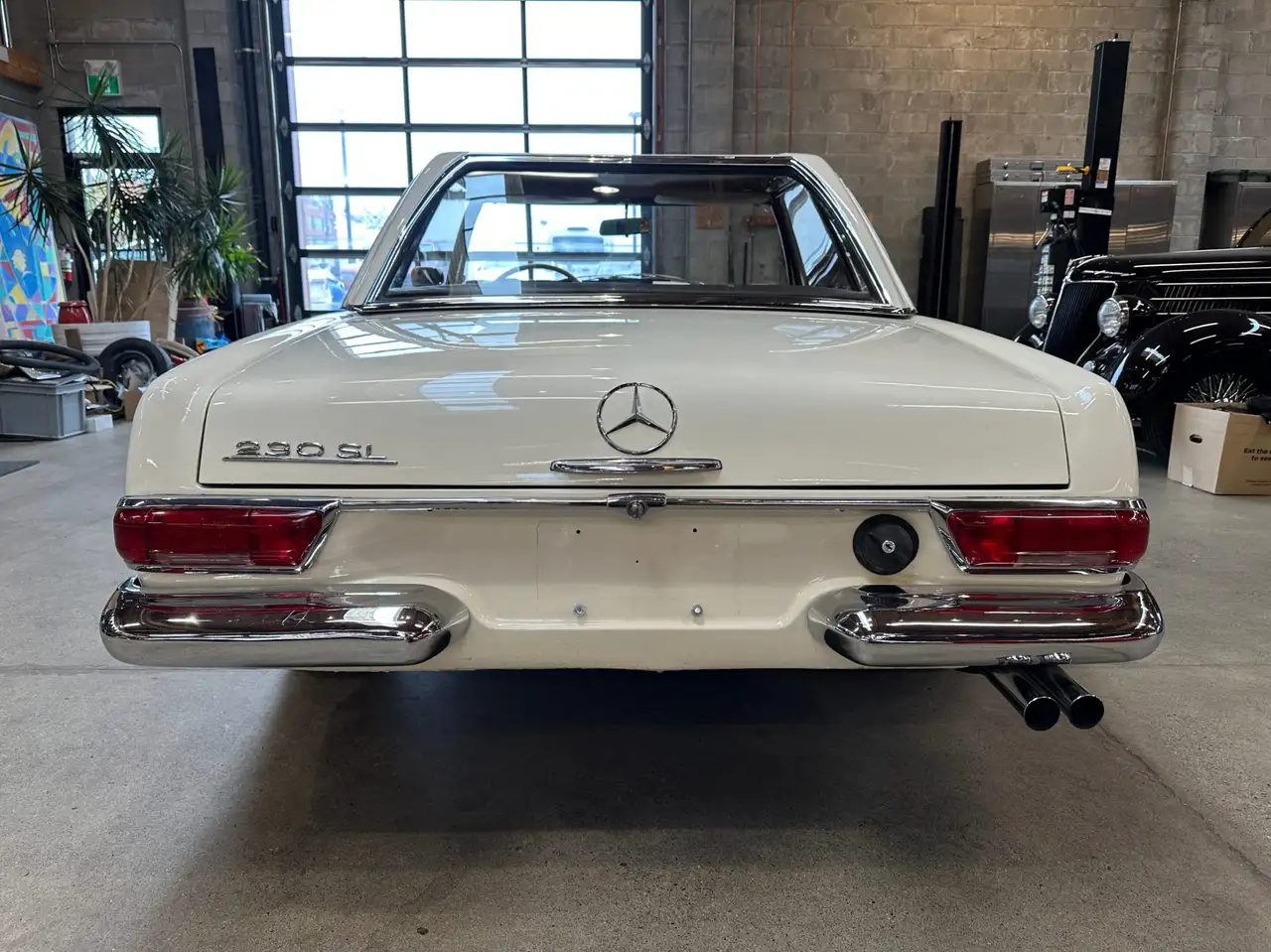 Mercedes-Benz 230 fotografie Mercedes-Benz 230