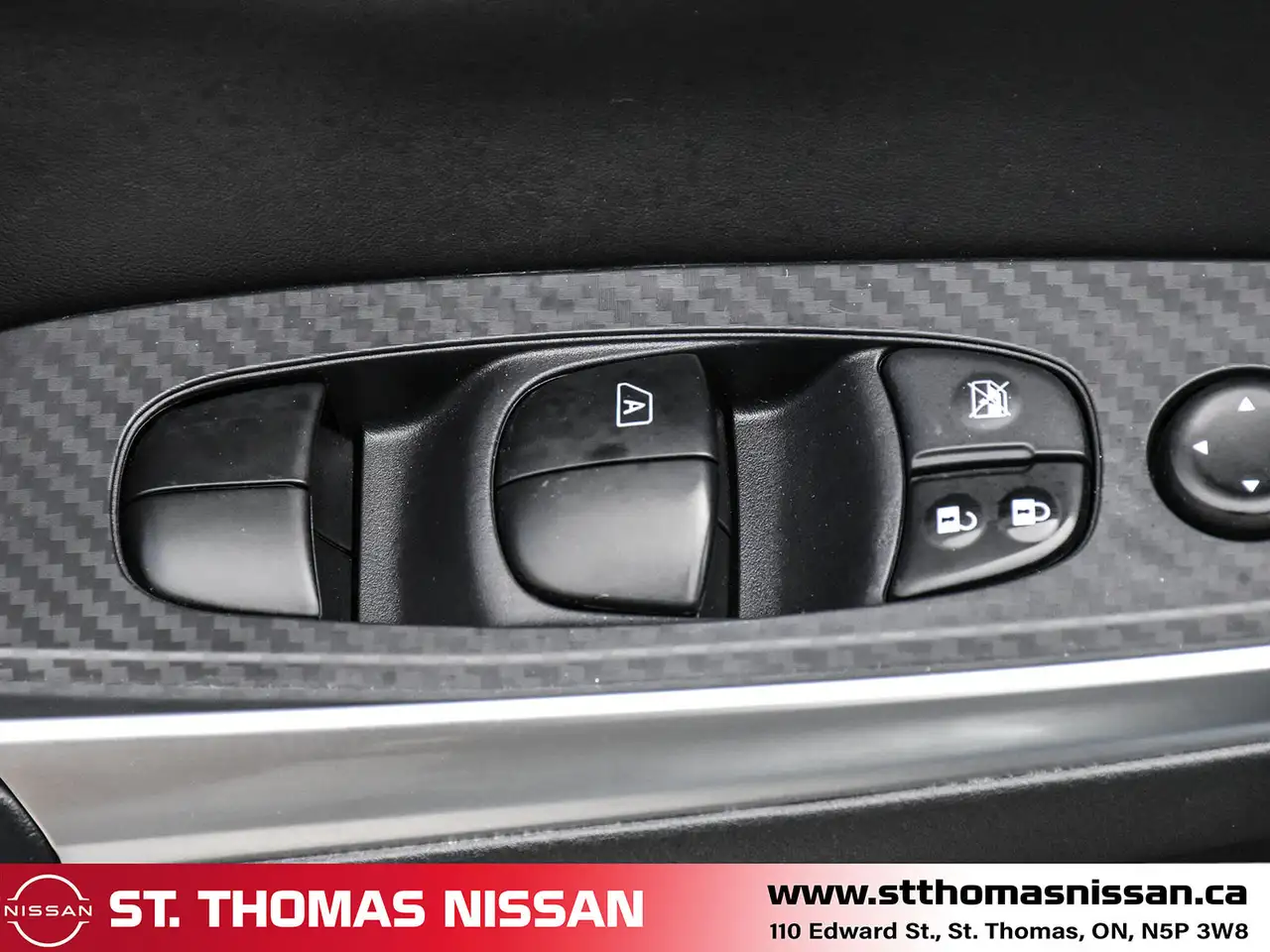 Nissan Sentra fotografie Nissan Sentra