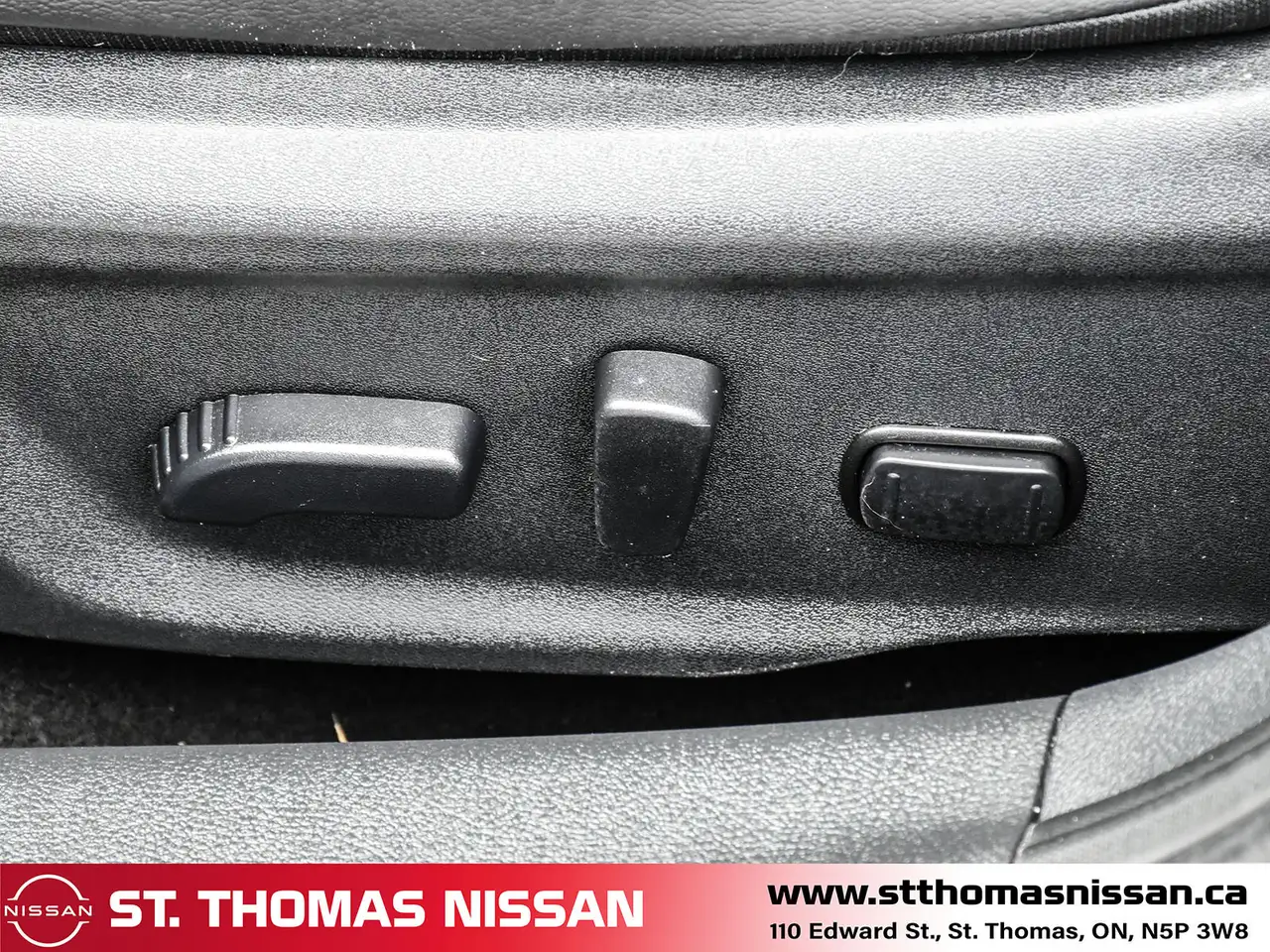 Nissan Sentra fotografie Nissan Sentra