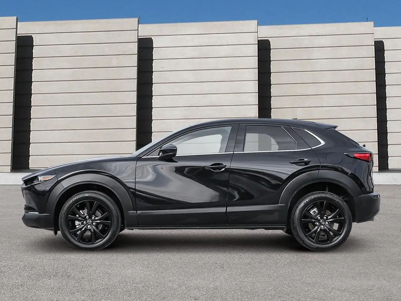 Mazda CX-30 photo Mazda CX-30