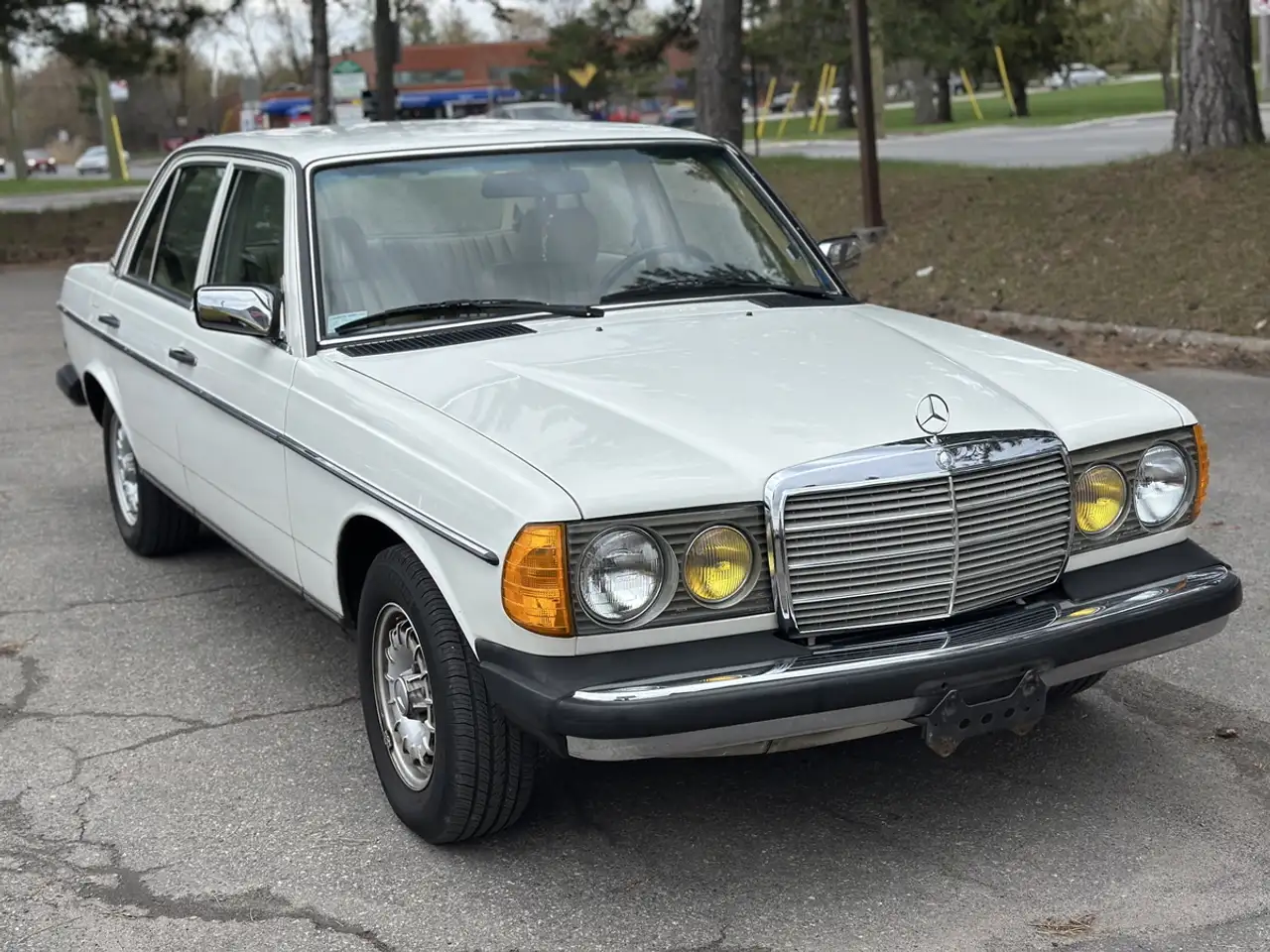 Mercedes-Benz 300 снимка Mercedes-Benz 300