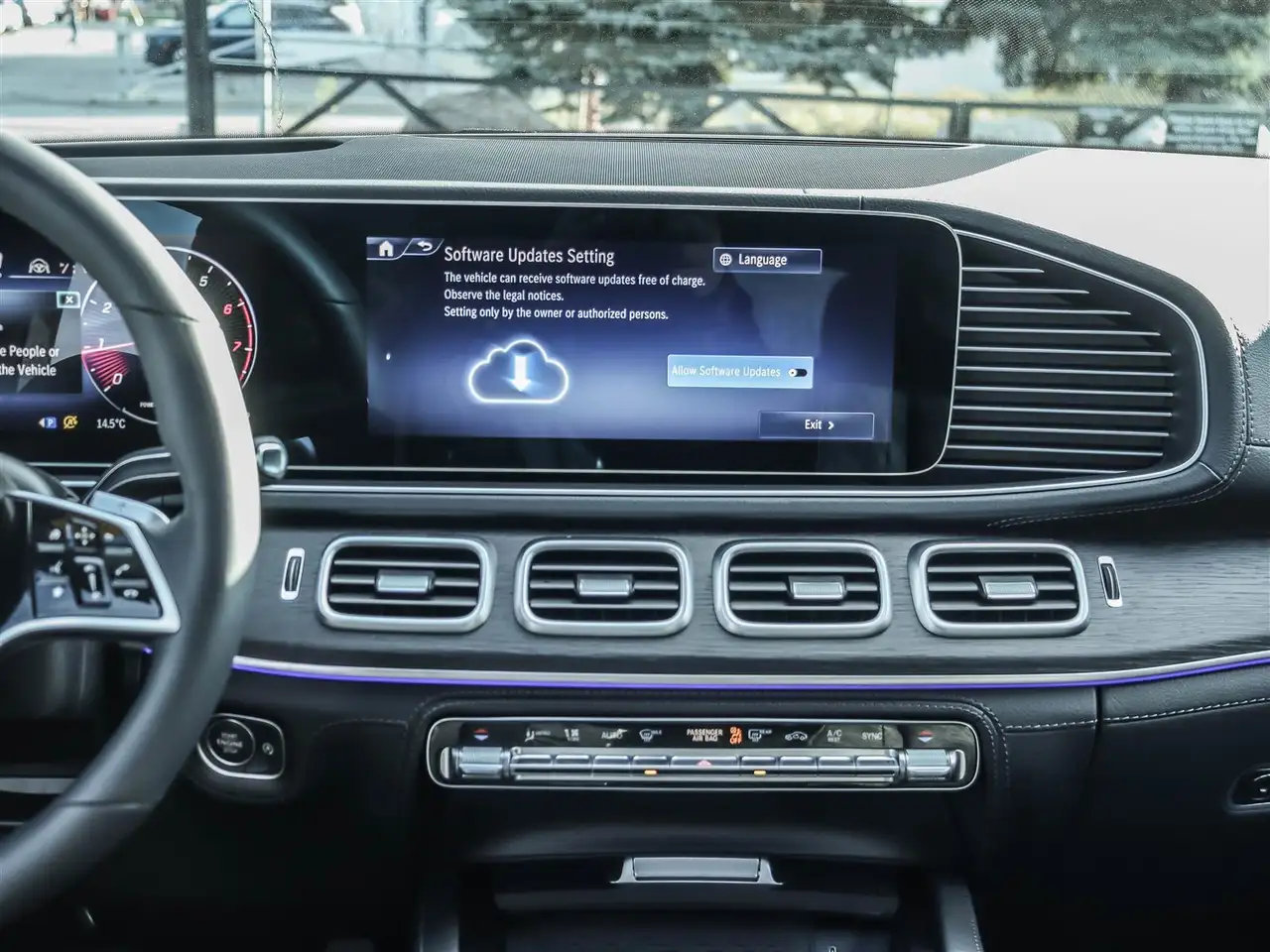 Mercedes-Benz GLE снимка Mercedes-Benz GLE