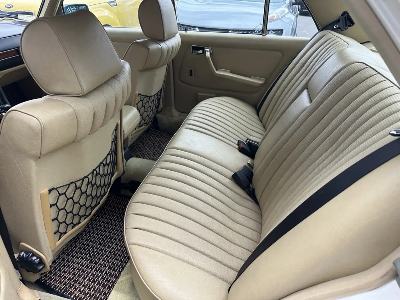 Mercedes-Benz 300 снимка Mercedes-Benz 300
