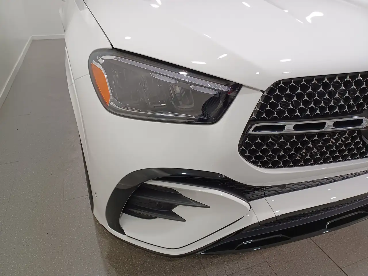 Mercedes-Benz GLE снимка Mercedes-Benz GLE