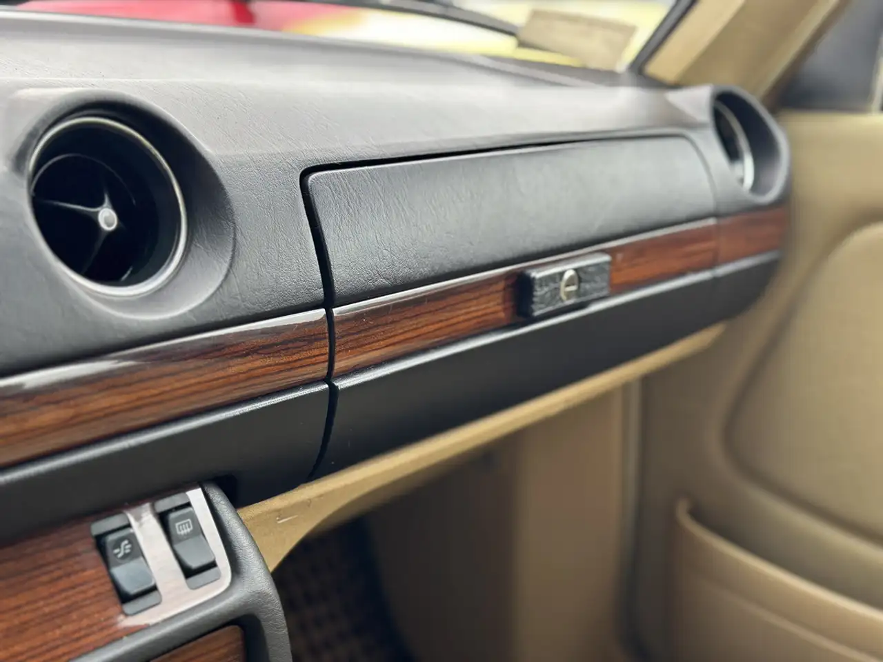 Mercedes-Benz 300 снимка Mercedes-Benz 300