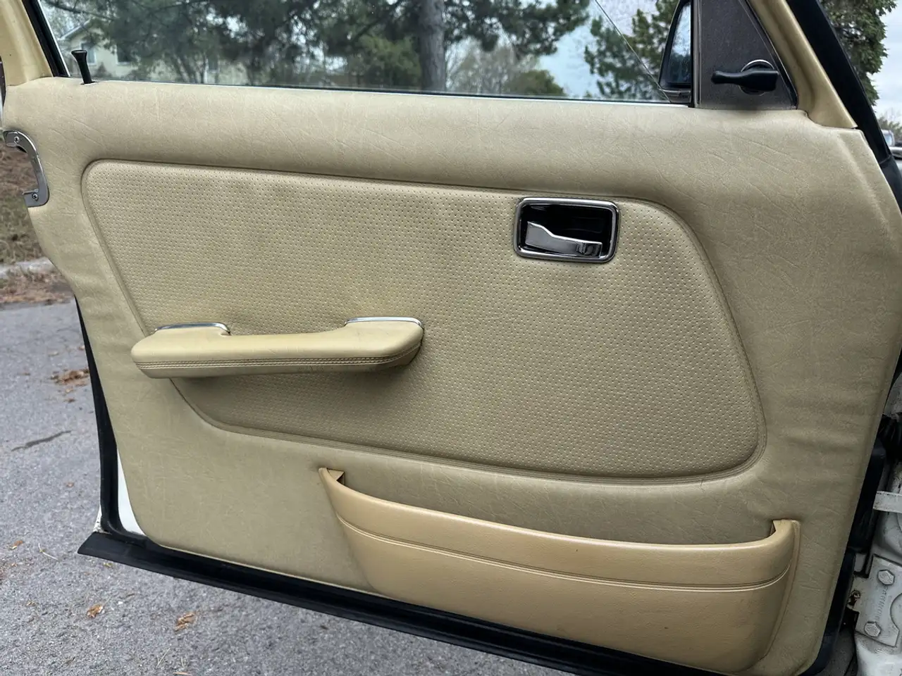 Mercedes-Benz 300 снимка Mercedes-Benz 300