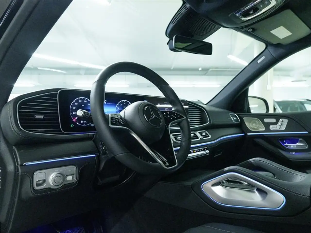 Mercedes-Benz GLE снимка Mercedes-Benz GLE