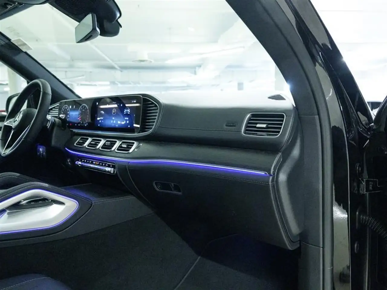 Mercedes-Benz GLE снимка Mercedes-Benz GLE