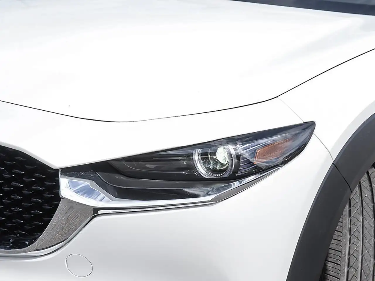 Mazda CX-30 photo Mazda CX-30