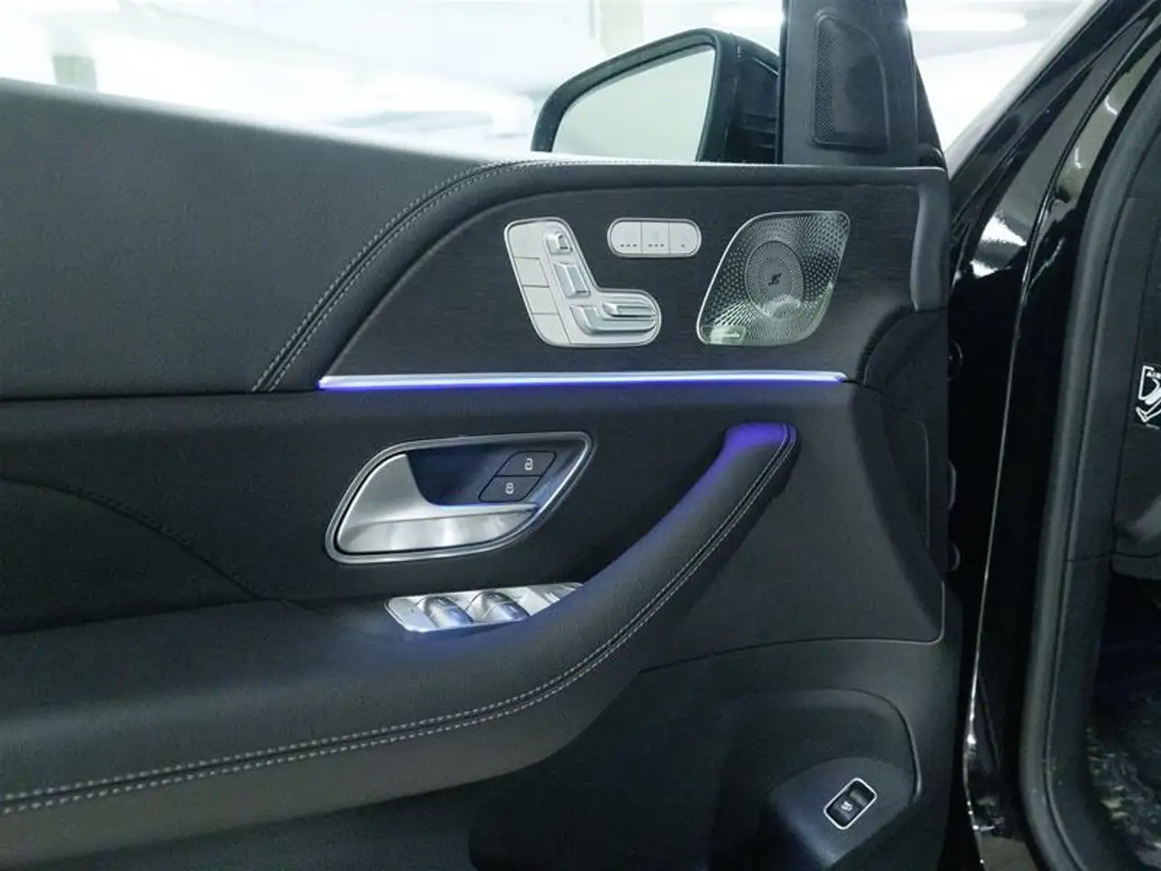 Mercedes-Benz GLE снимка Mercedes-Benz GLE