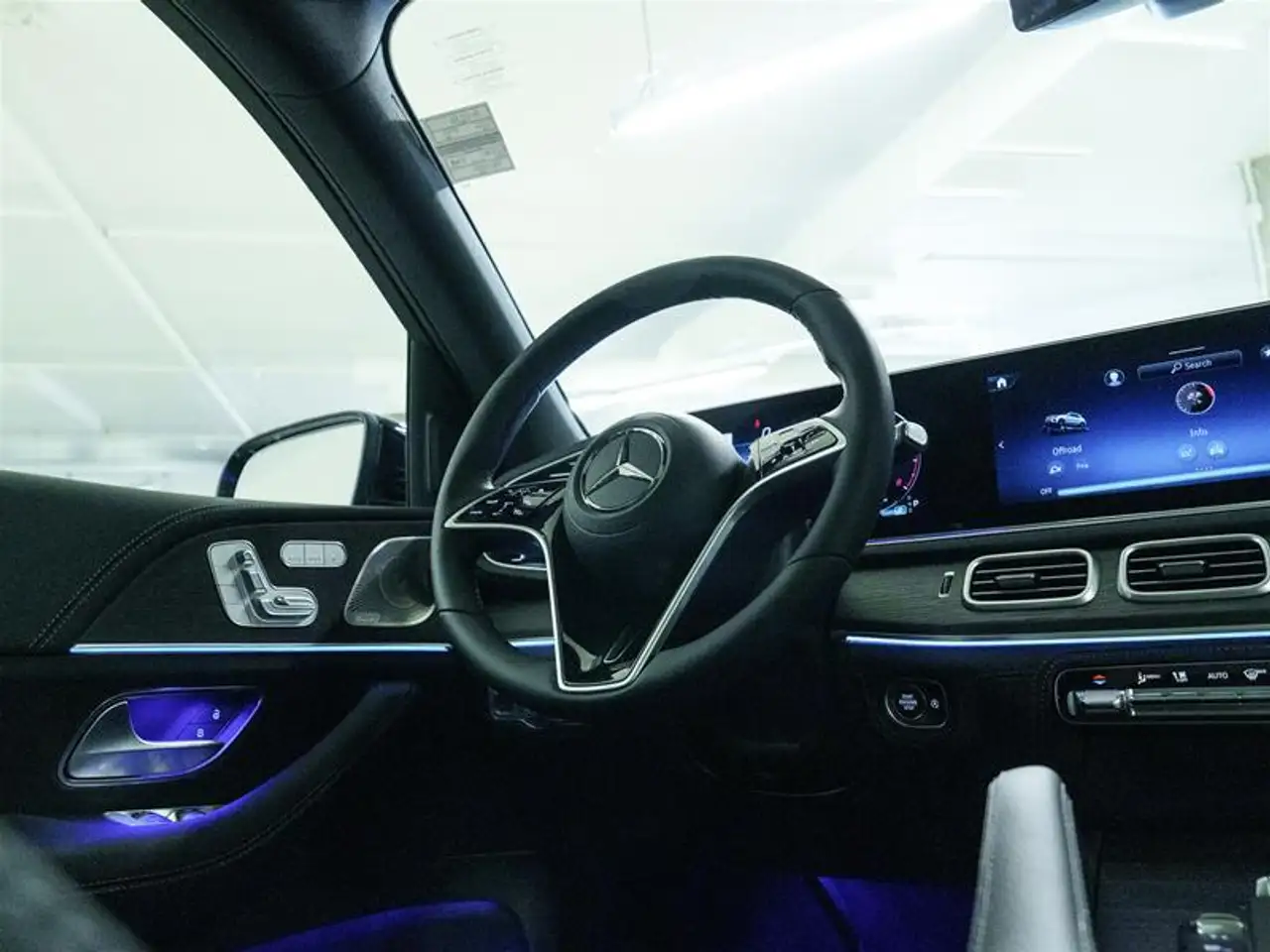 Mercedes-Benz GLE снимка Mercedes-Benz GLE