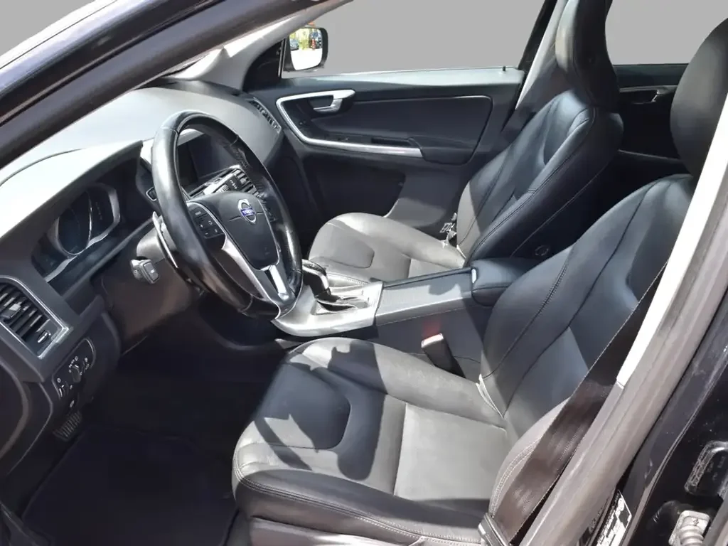 Volvo XC60 photo Volvo XC60