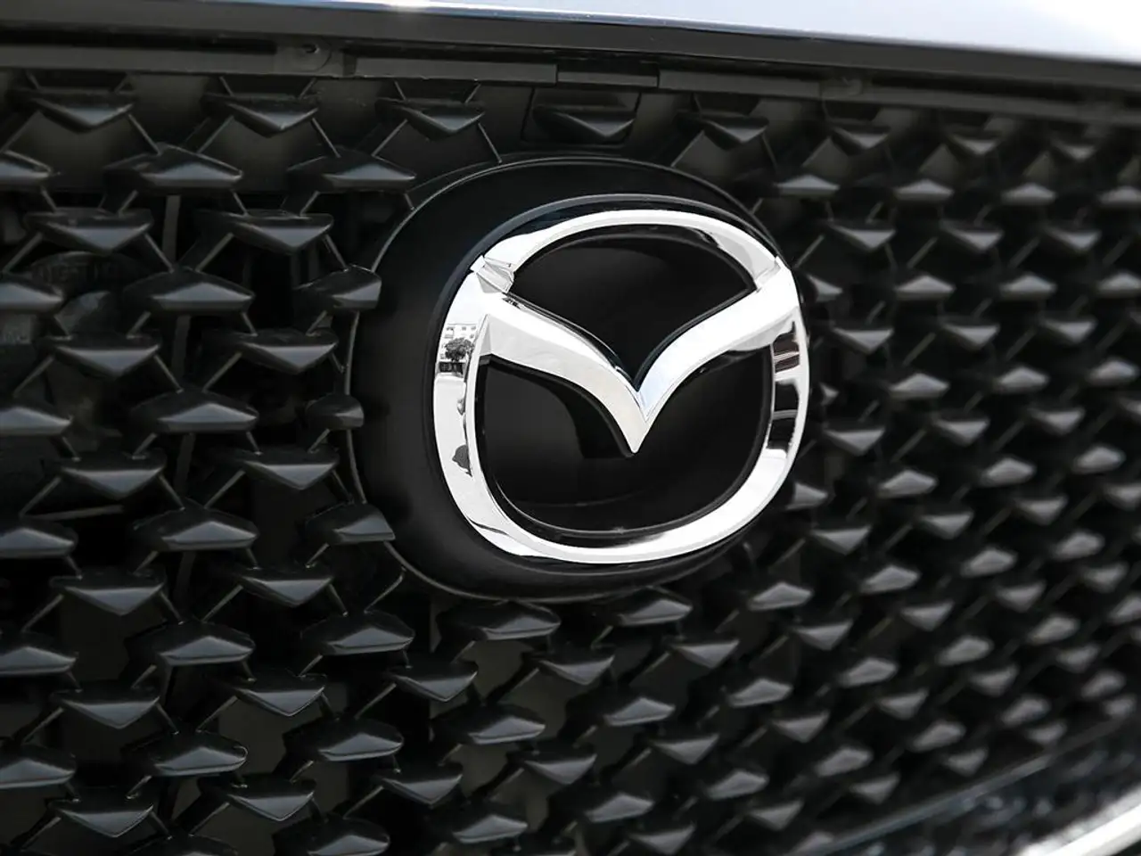 Mazda CX-30 photo Mazda CX-30