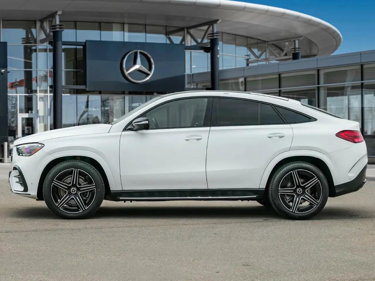Mercedes-Benz GLE снимка Mercedes-Benz GLE